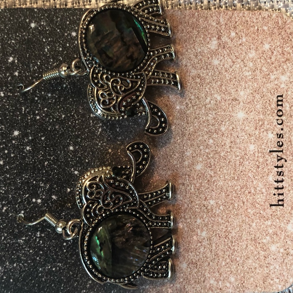 Vintage Elephant Earrings - Picture 2 of 6